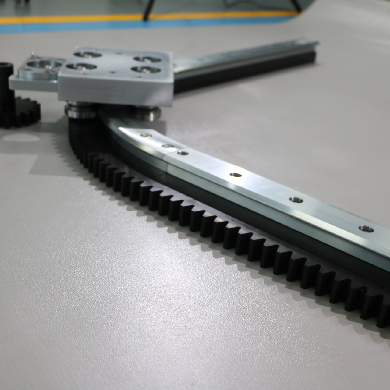 Ring and linear toothed rail splicing assembly | high-precision metal transmission solution