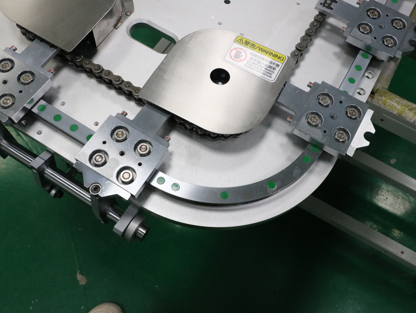 Low-wear, long-life linear guides, circular guide conveyor lines, motor component assembly lines