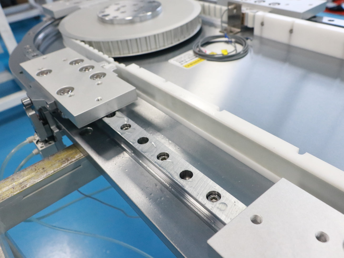 Corrosion-resistant alloy linear guides, circular guide conveyor lines, marine equipment parts production lines