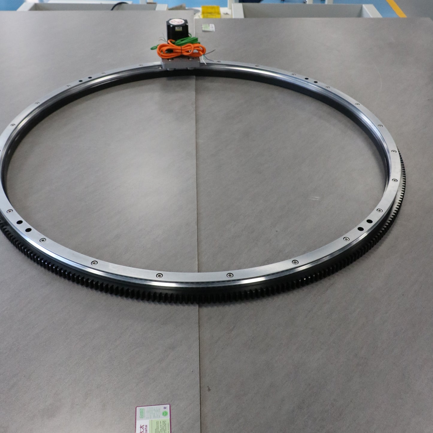 Large-span support linear guide rail, circular guide rail conveyor line, lighting module assembly line