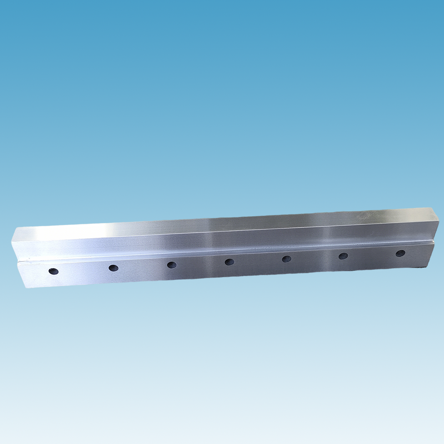 Smooth-sliding quenched steel Driven track system for battery modules automatic stacking and cyclic production lines