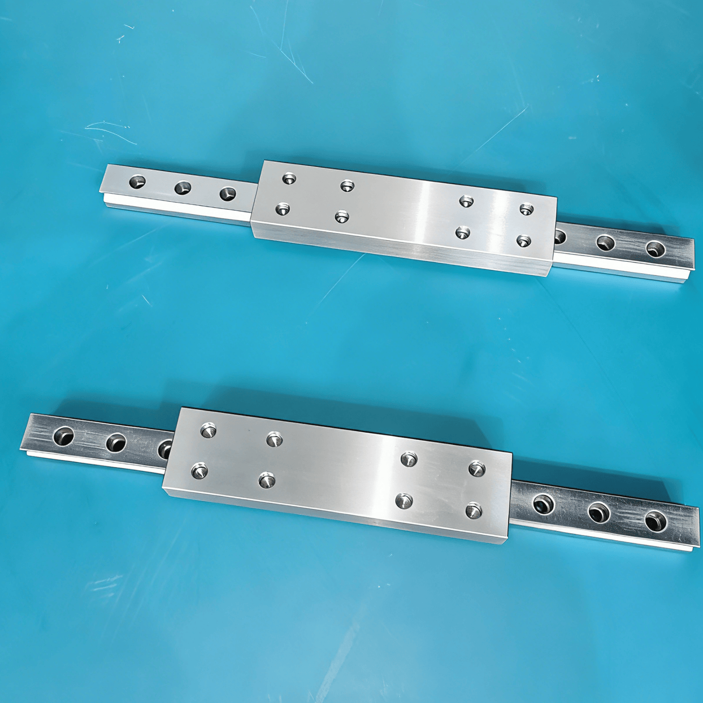 High-temperature resistant sealed linear guide rail, circular guide rail conveyor line, injection molded part cooling conveyor assembly line