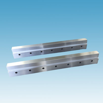 Smooth-sliding quenched steel Driven track system for battery modules automatic stacking and cyclic production lines