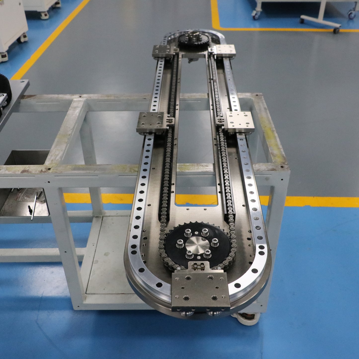 Multi-segment variable speed linear guide rail, circular guide rail conveyor line, batch assembly line for craft jewelry.