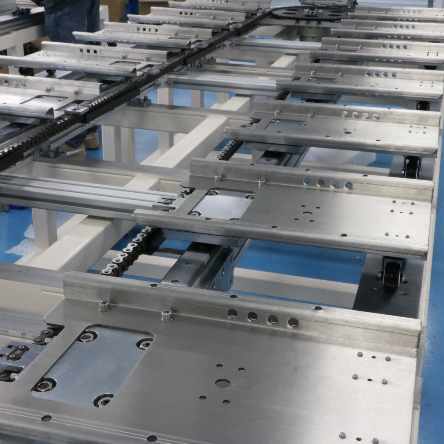 Double-layer synchronous linear guide rail, circular guide rail conveyor line, dual-station electronic product testing line