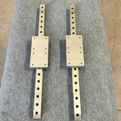 Vertical side-mounted linear guide rail, circular guide rail conveyor line, vertical tooling fixture circulating conveyor line