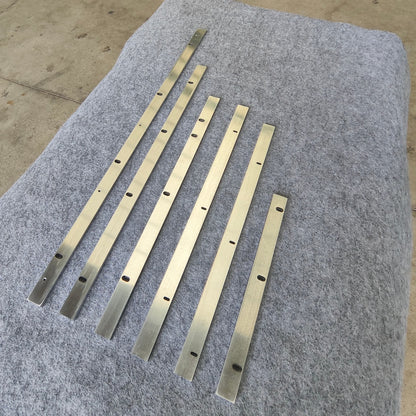 Chemical-resistant linear guides, circular guide conveyor lines, laboratory consumables assembly lines