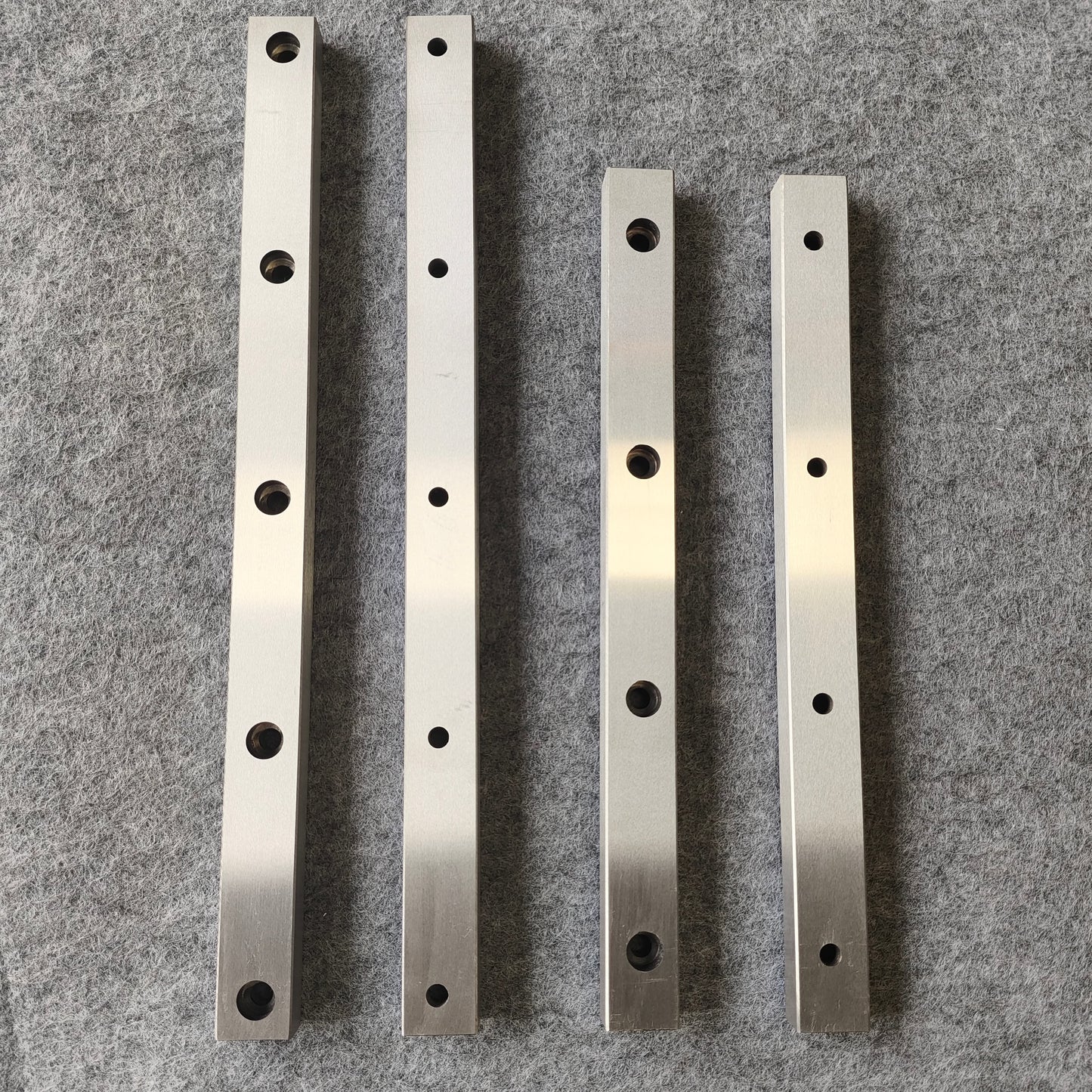 Limiting self-locking linear guides, circular guide rail conveyor lines, precision jig point conveying production lines