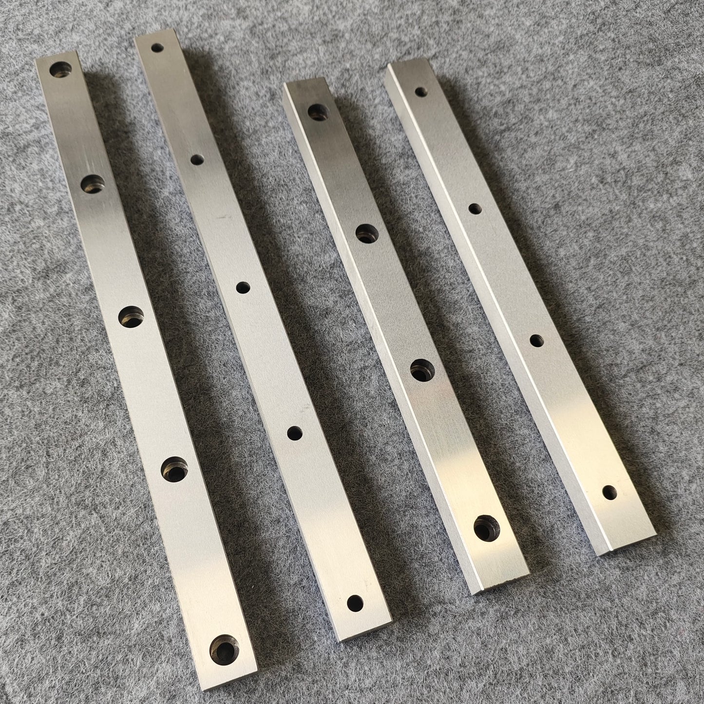 Limiting self-locking linear guides, circular guide rail conveyor lines, precision jig point conveying production lines