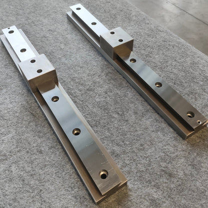 Dual-slider balanced load-bearing linear guide, circular guide conveyor line, battery cell assembly conveyor line.