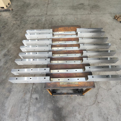 Quick-release slider linear guide, circular guide conveyor line, convenient conveyor line for equipment maintenance.