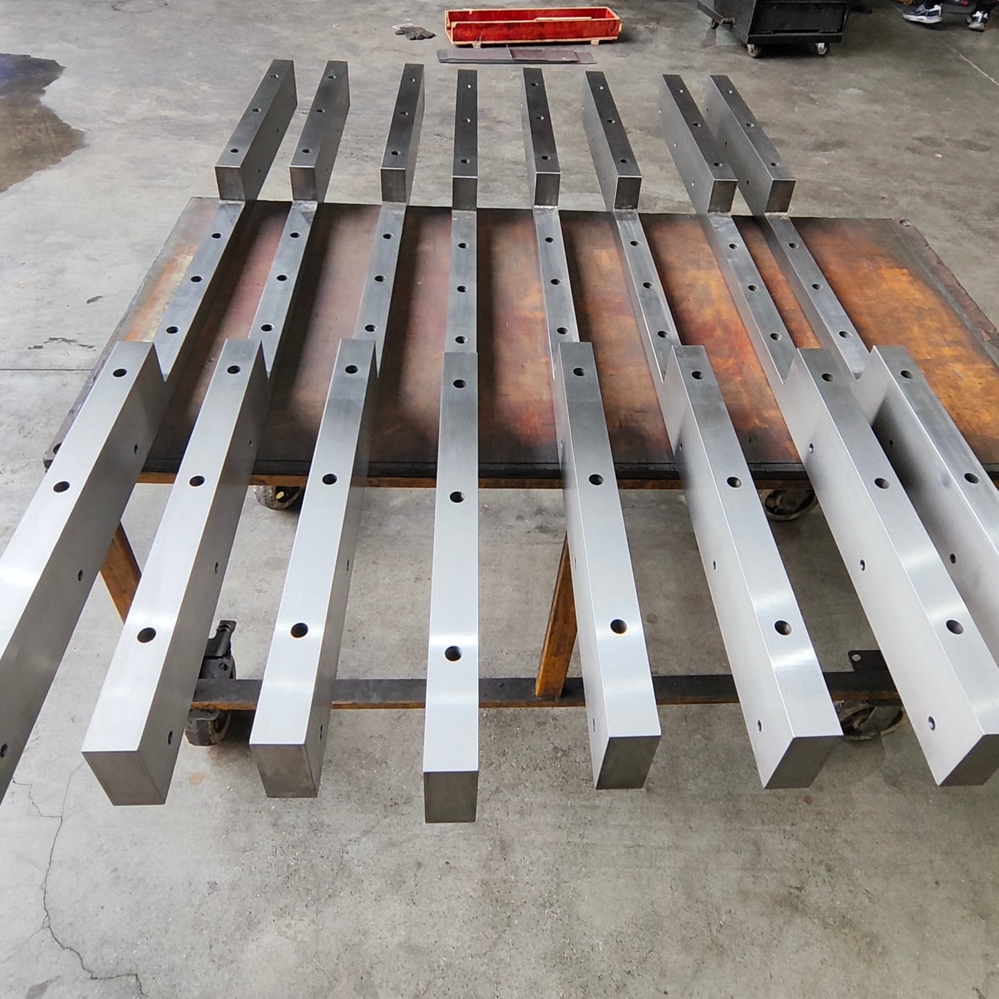 Quick-release slider linear guide, circular guide conveyor line, convenient conveyor line for equipment maintenance.