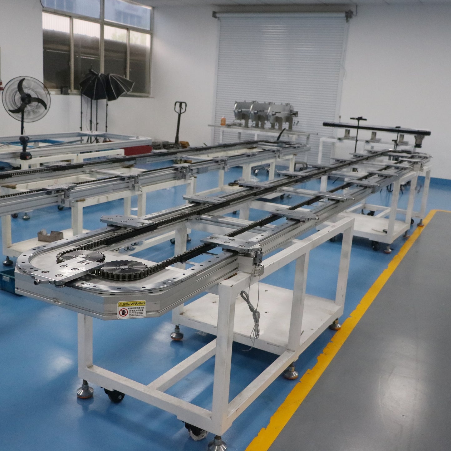 Anodized anti-corrosion linear guide rails, circular guide rail conveyor lines, and outdoor security equipment assembly lines.