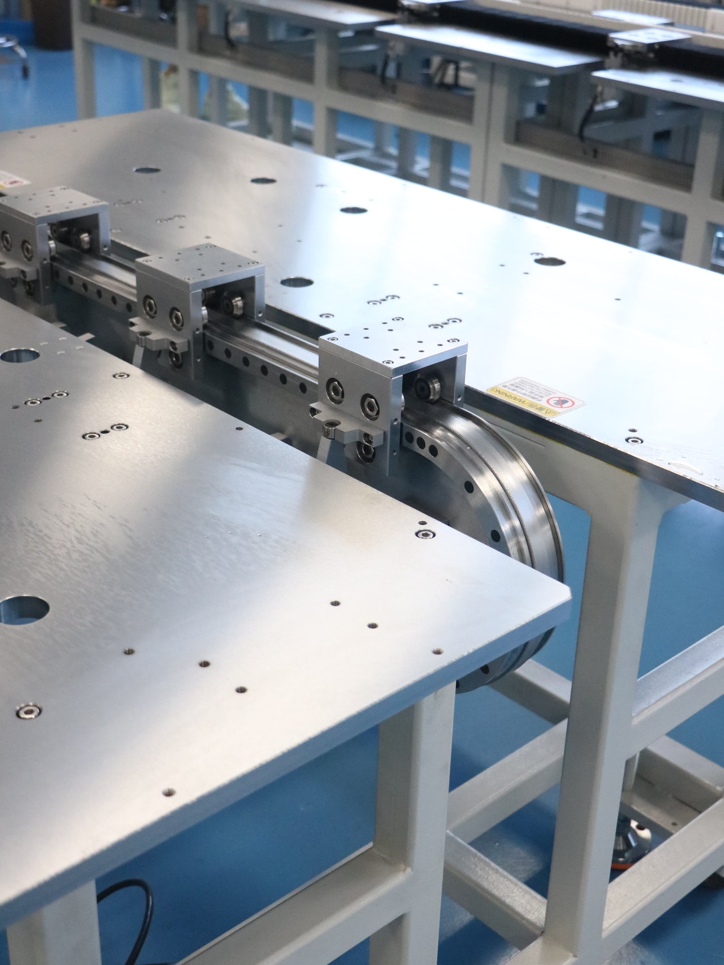Multi-station linkage linear guide rail, circular guide rail conveyor line, 3C product assembly line