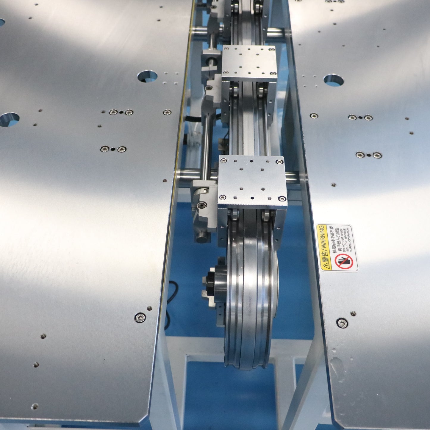 Multi-station linkage linear guide rail, circular guide rail conveyor line, 3C product assembly line