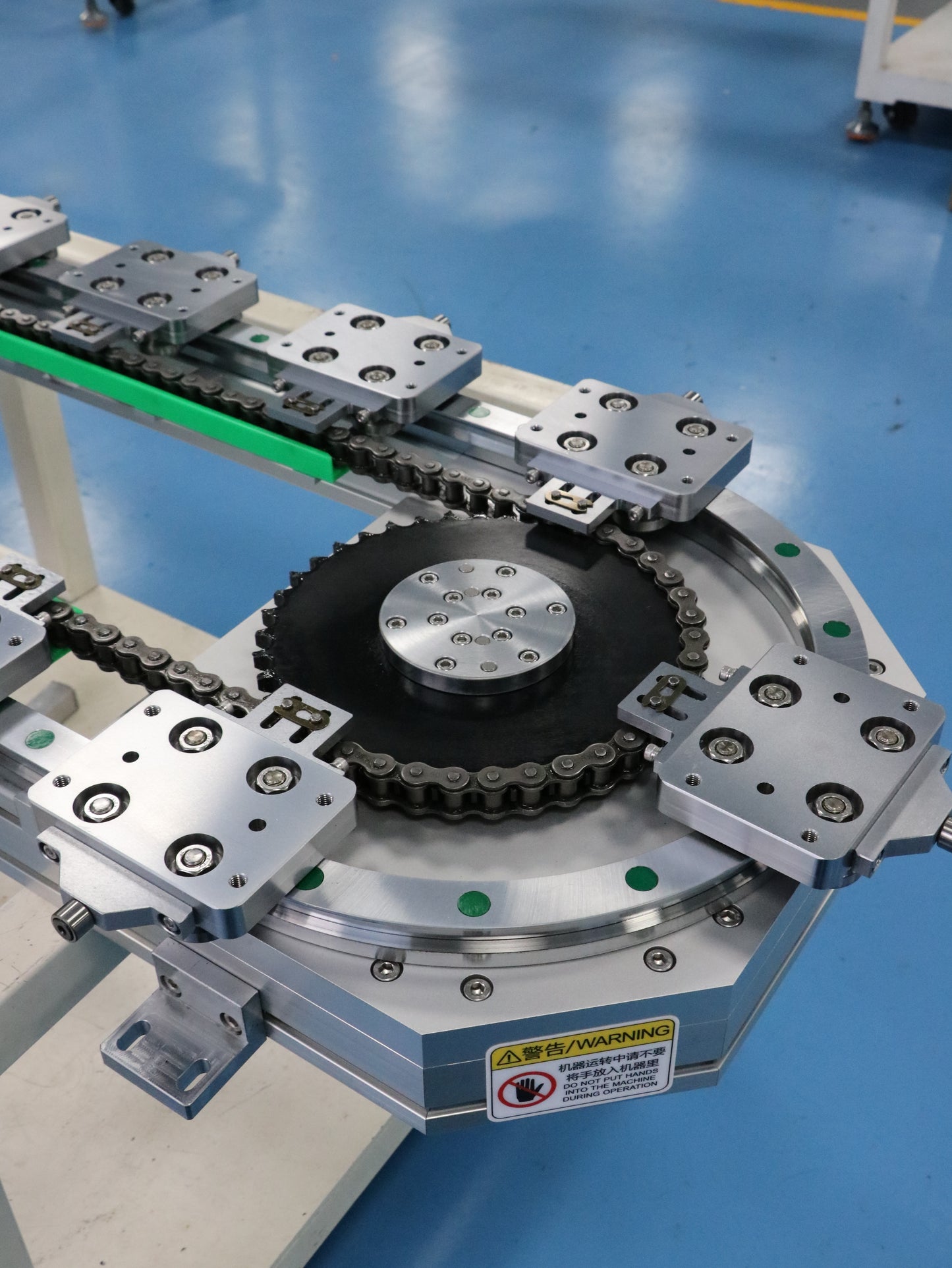Telescopic adjustable linear guide rails, circular guide rail conveyor lines, and non-standard parts assembly lines.