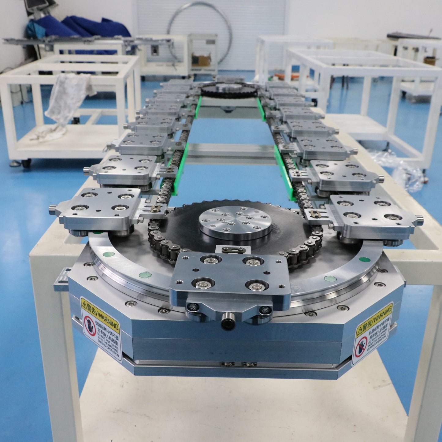 Telescopic adjustable linear guide rails, circular guide rail conveyor lines, and non-standard parts assembly lines.