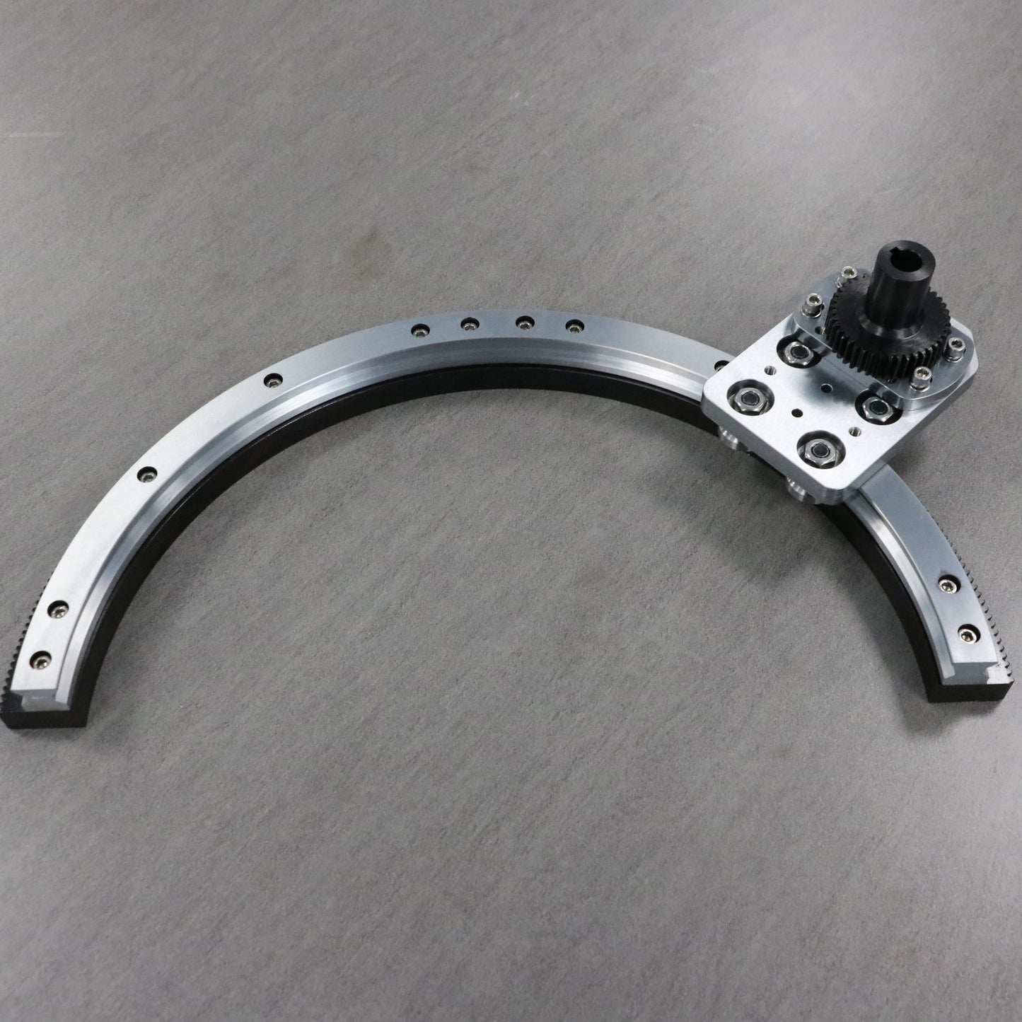 Cleanroom-grade circular arc guide rails, ring guide rail conveyor lines, and specialized equipment for medical devices.
