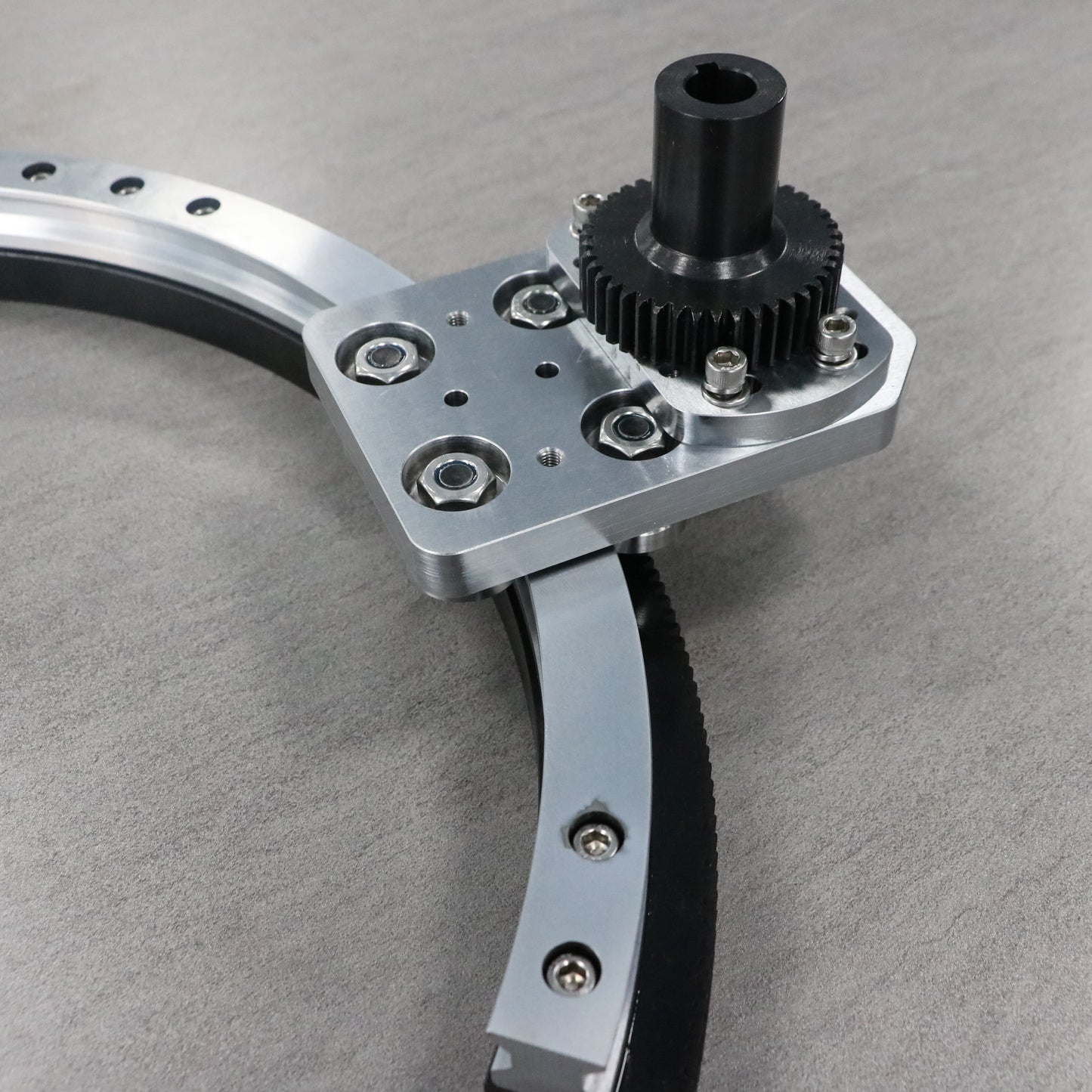 Cleanroom-grade circular arc guide rails, ring guide rail conveyor lines, and specialized equipment for medical devices.