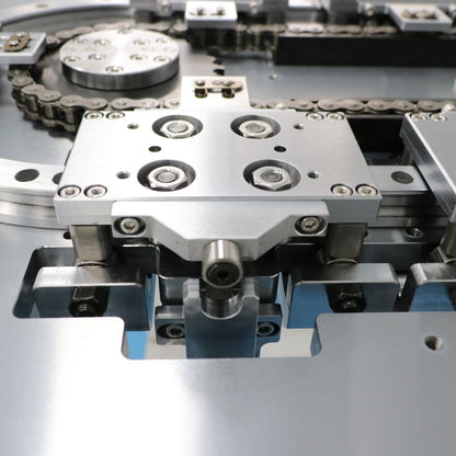 Vacuum environment compatible linear guide rails, circular guide rail conveyor lines, laboratory equipment assembly lines