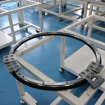 Lateral load-bearing linear guide rails, circular guide rail conveyor lines, and chassis sheet metal assembly production lines.