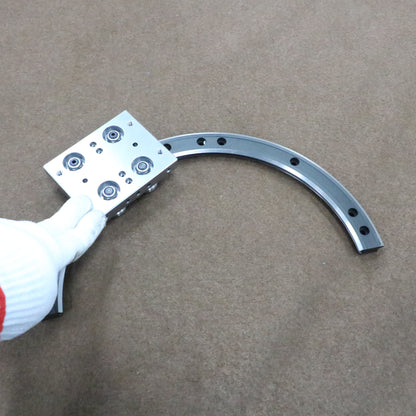 Narrow space adaptable linear guide rails, circular guide rail conveyor lines, automotive parts assembly lines