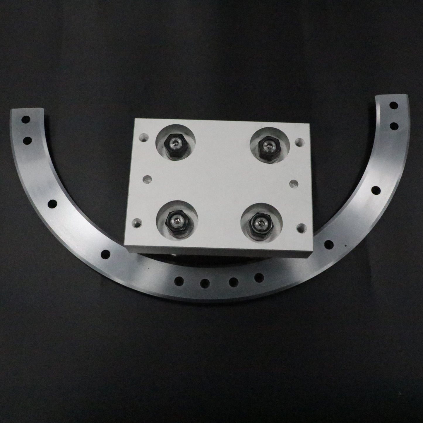 Lightweight and easy-to-assemble linear guide rails, circular guide rail conveyor lines, and small-scale automated inspection production lines.