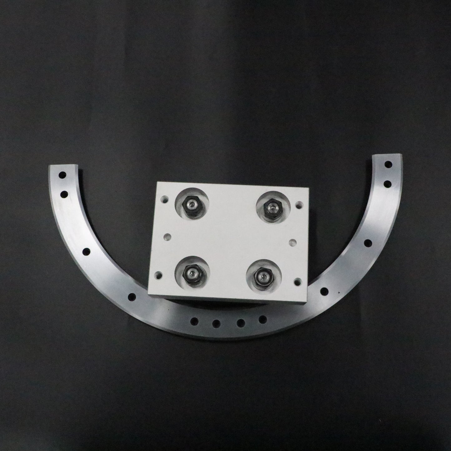 Lightweight and easy-to-assemble linear guide rails, circular guide rail conveyor lines, and small-scale automated inspection production lines.