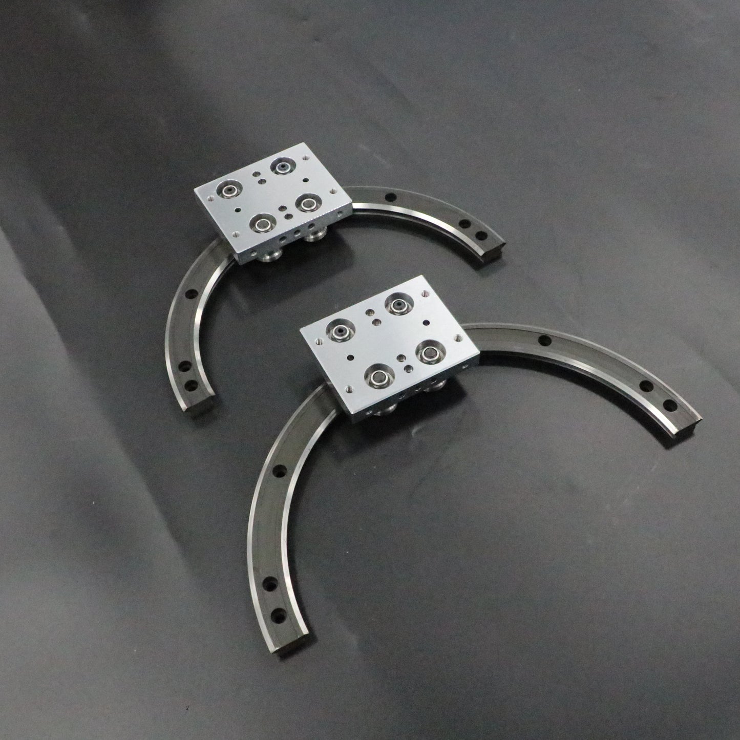 Wind-resistant and sand-resistant linear guide rails, circular guide rail conveyor lines, and outdoor photovoltaic lighting assembly production lines.