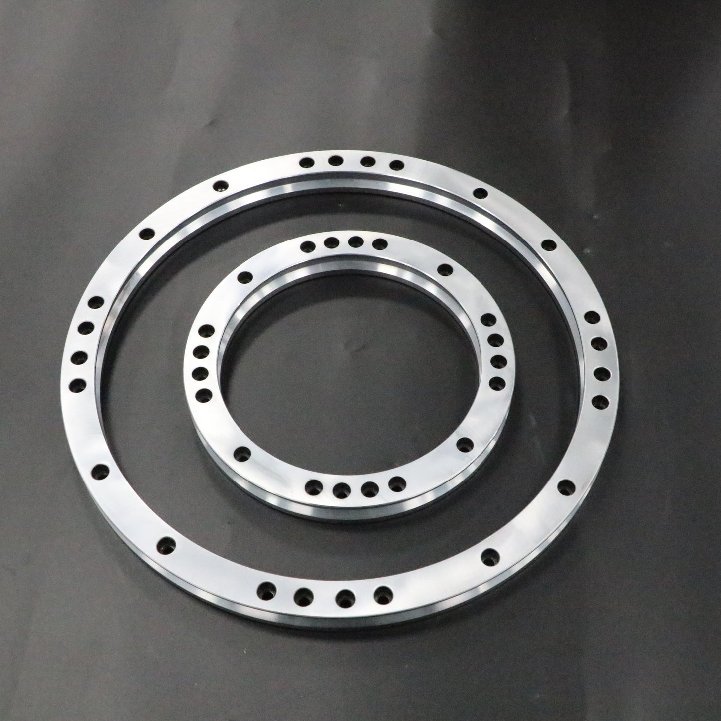 Seamless linear guide rail, circular guide rail conveyor line, precision assembly line for electronic cigarette components.