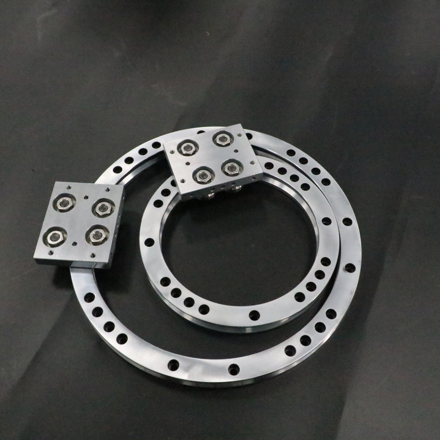 Double-row parallel linear guide rails, circular guide rail conveyor line, wire harness terminal assembly line