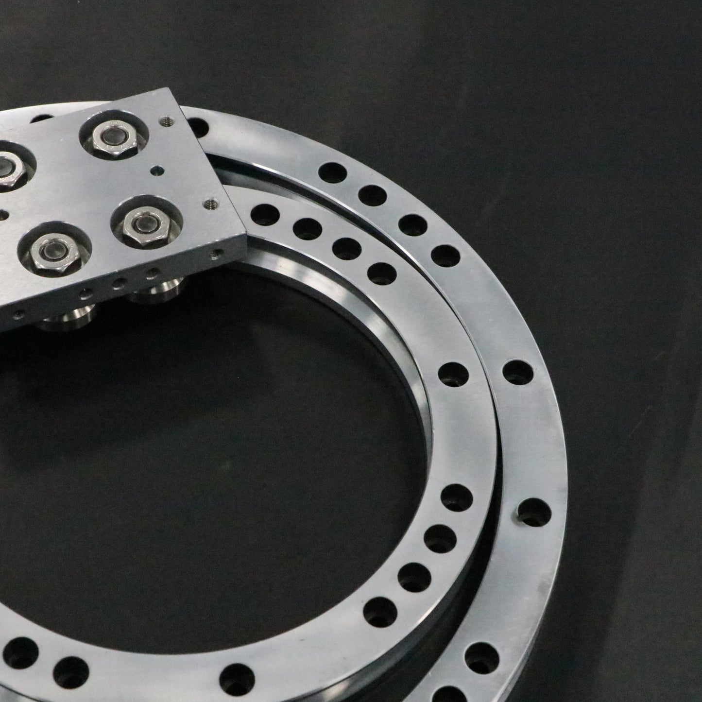 Double-row parallel linear guide rails, circular guide rail conveyor line, wire harness terminal assembly line