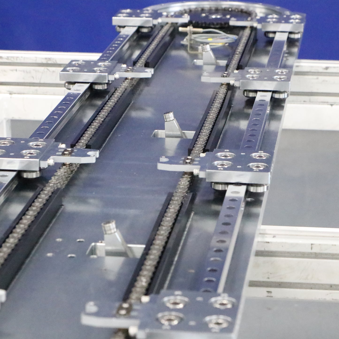 High-precision positioning linear guide rail, circular guide rail conveyor line, watch movement assembly production line
