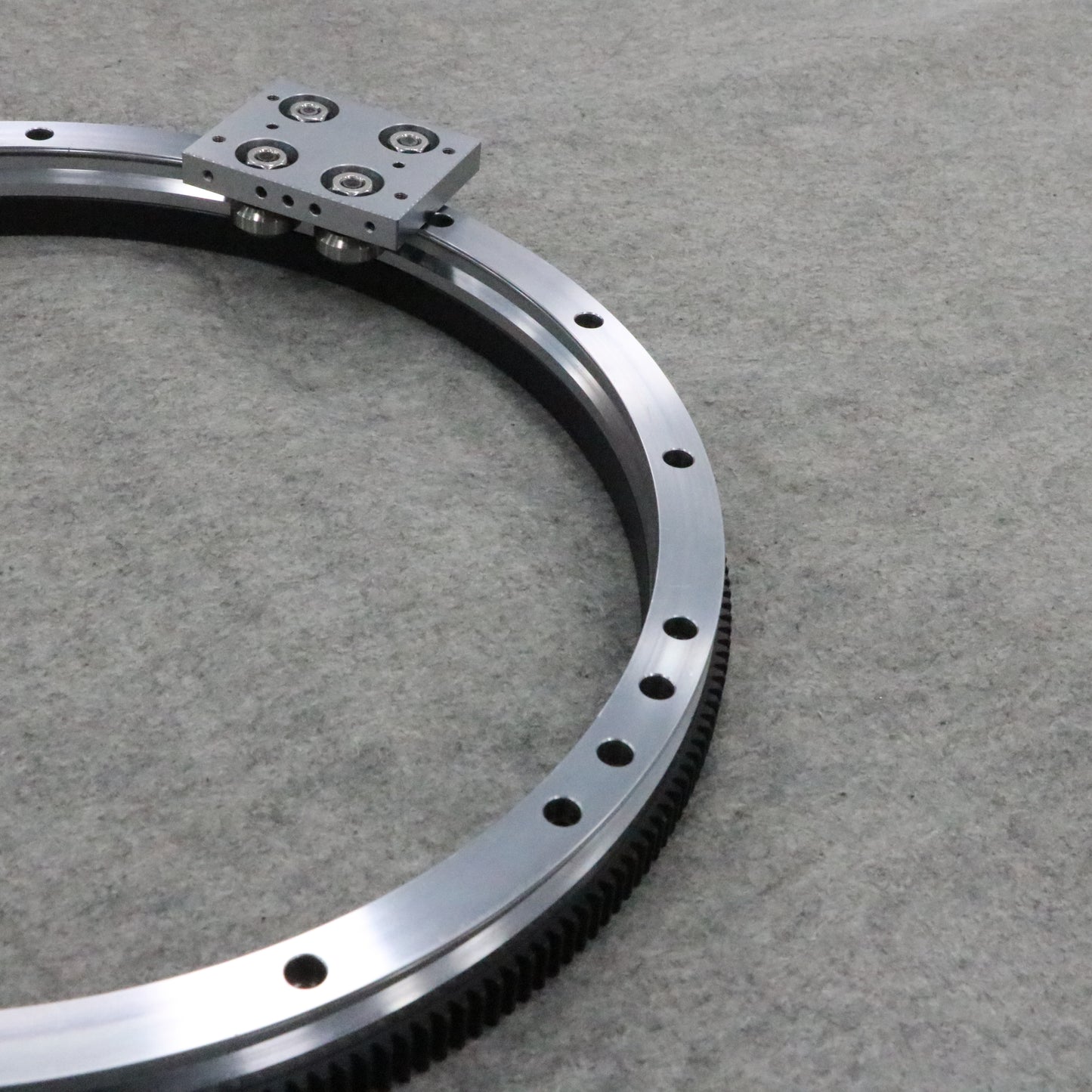 High-load side-mounted linear guide rail, circular guide rail conveyor line, automatic conveyor line for industrial oven parts.