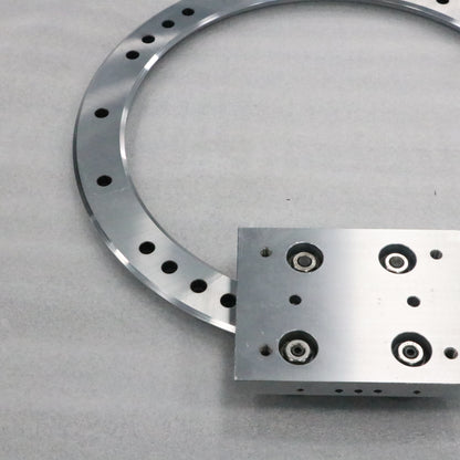 Heavy-duty long-stroke linear guides, circular guide conveyor lines, and large sheet metal parts conveyor lines.