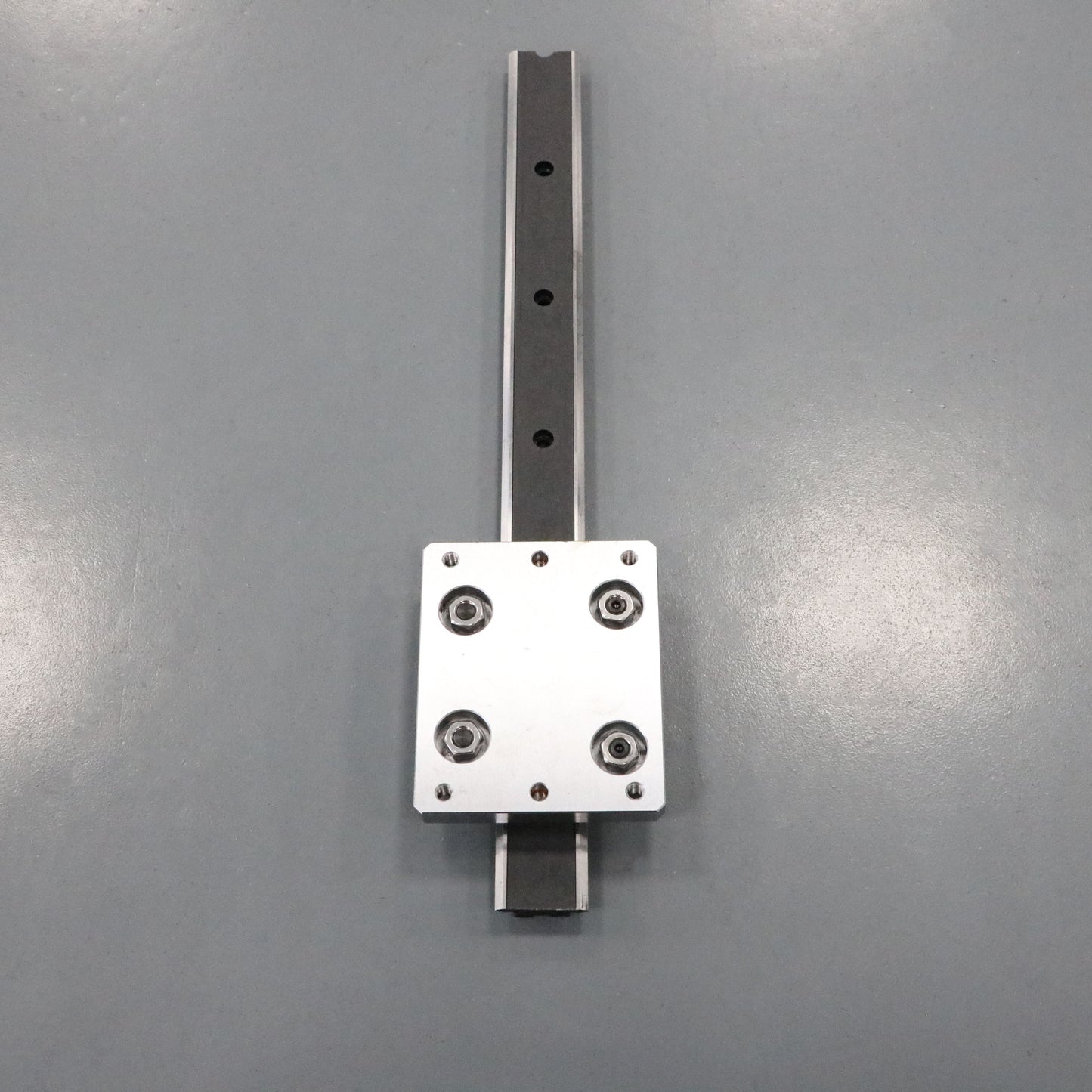 Anti-abrasion alloy High precision V-shaped guide rails for auto wire harness rotary automated assembly lines