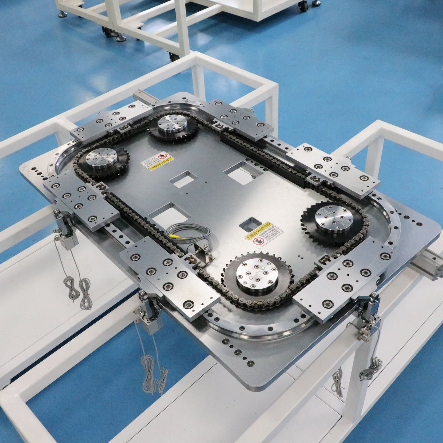 Rectangular track system: Curved guide rail with Excellent Operational Stability