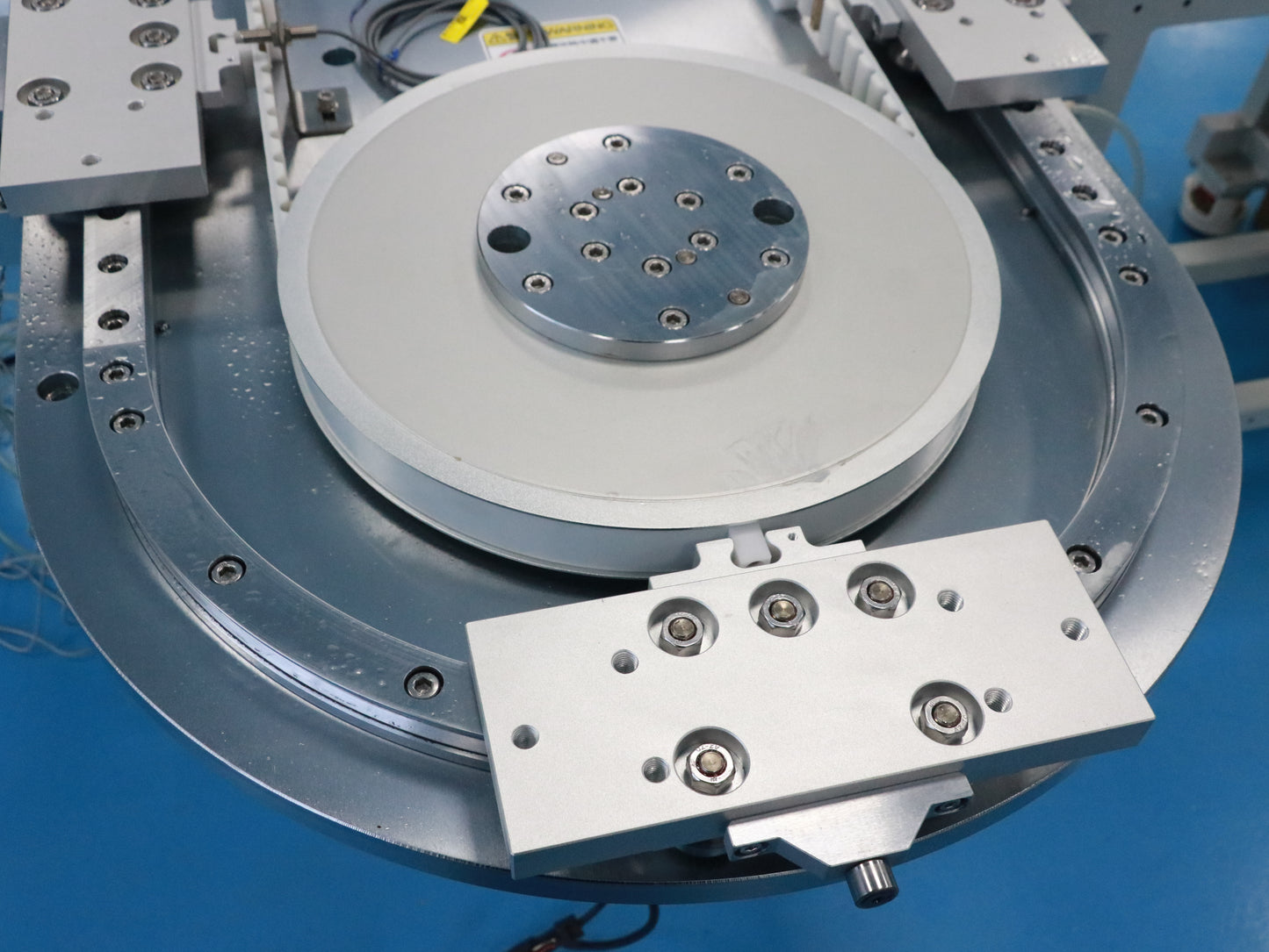 Corrosion-resistant alloy linear guides, circular guide conveyor lines, marine equipment parts production lines