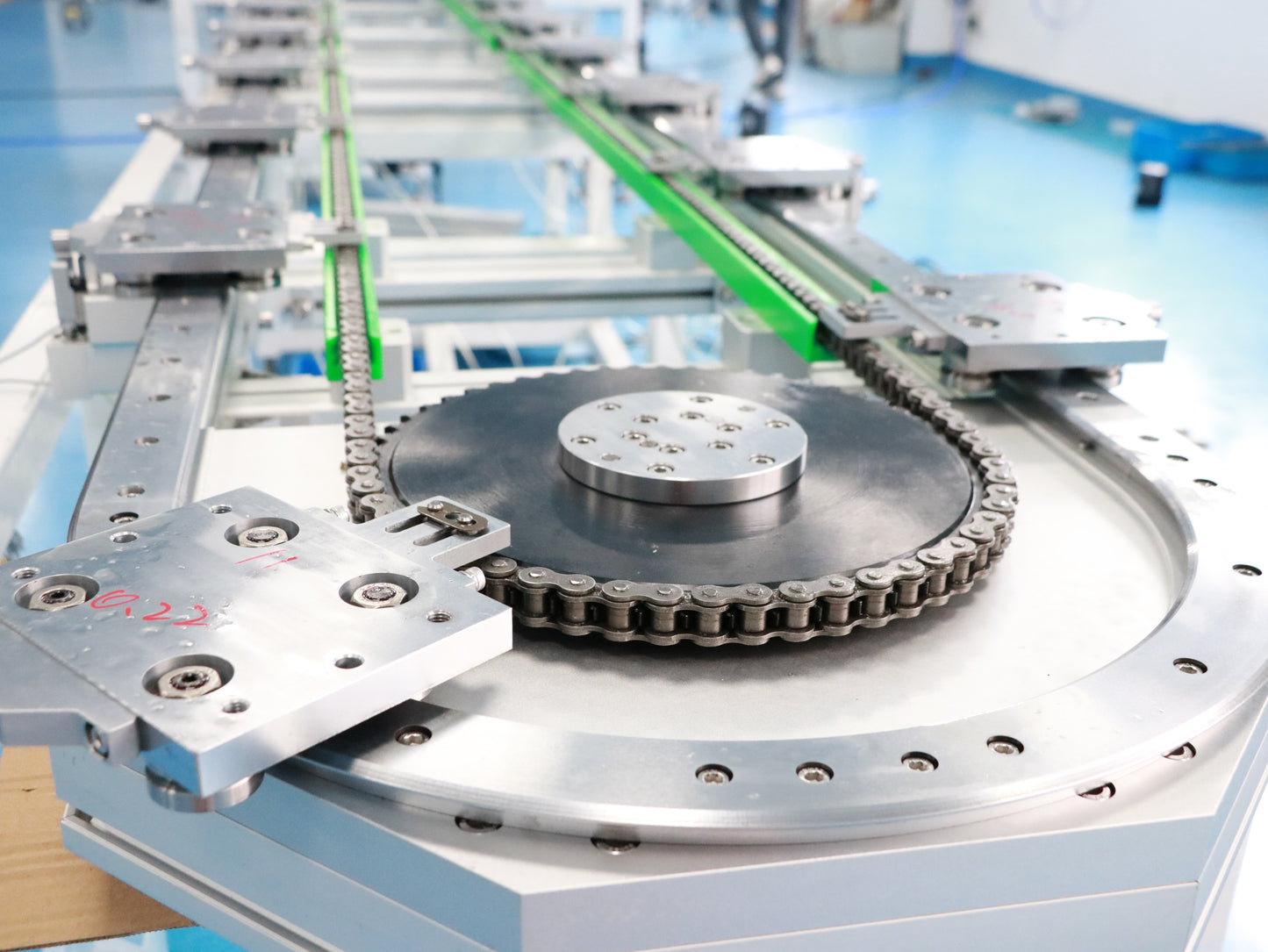 Buffer-type linear guides, circular guide conveyor lines, and fragile component assembly lines.