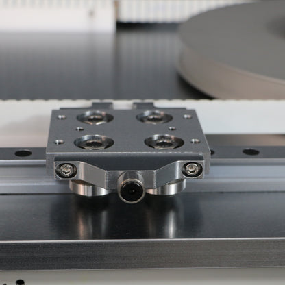 Detailed view of the slider of the synchronous belt driven track system
