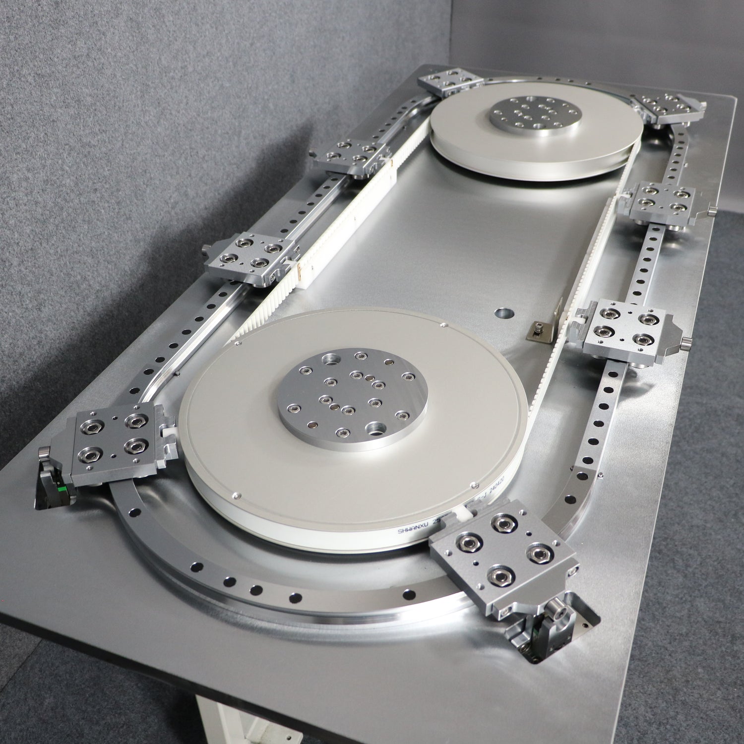 Real renderings of synchronous belt drive track system
